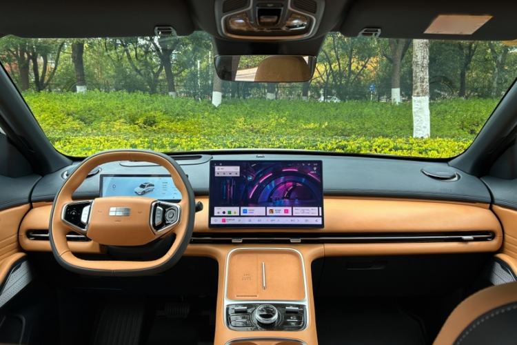 Used Geely Galaxy Xingjian 7 EM-i 2025 120km Exploration+ Version Interior 2