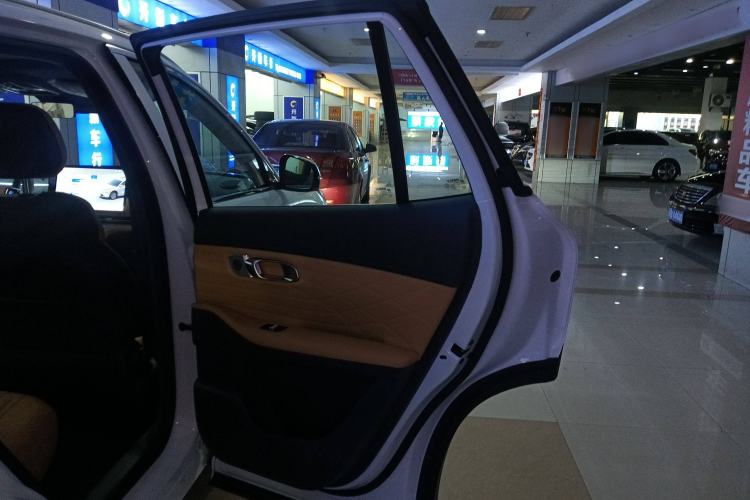 Used Geely Galaxy Xingjian 7 EM-i 2025 120km Launch+ Version Interior 6