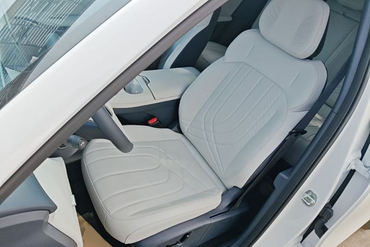 Used Geely Galaxy Xingjian 7 EM-i 2025 120km Exploration+ Version Left Front Seat