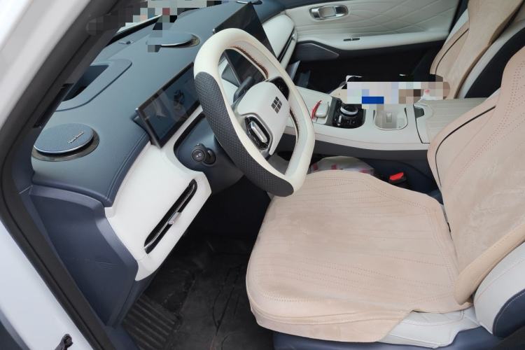 Used Geely Galaxy Xingjian 7 EM-i 2025 120km Exploration+ Version Left Front Seat
