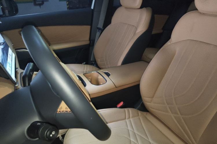 Used Geely Galaxy Xingjian 7 EM-i 2025 120km Launch+ Version Left Front Seat