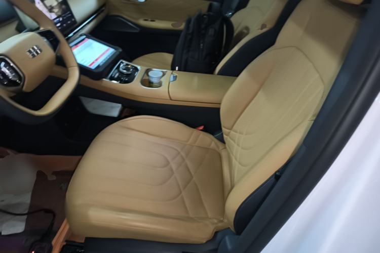 Used Geely Galaxy Xingjian 7 EM-i 2025 120km Launch+ Version Left Front Seat