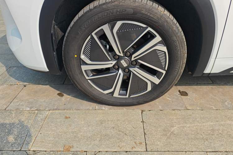 Used Geely Galaxy Xingjian 7 EM-i 2025 120km Exploration+ Version Left Front Wheel Hub
