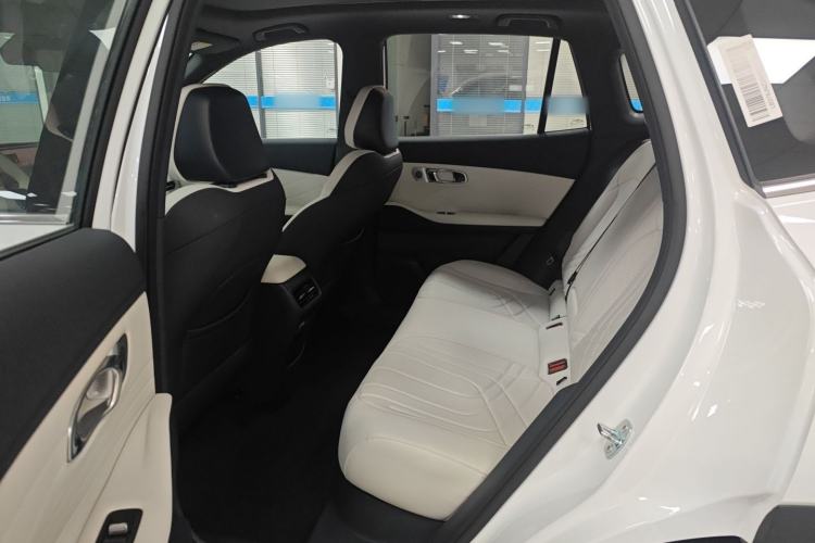 Used Geely Galaxy Xingjian 7 EM-i 2025 120km Exploration+ Version Left Rear Seat