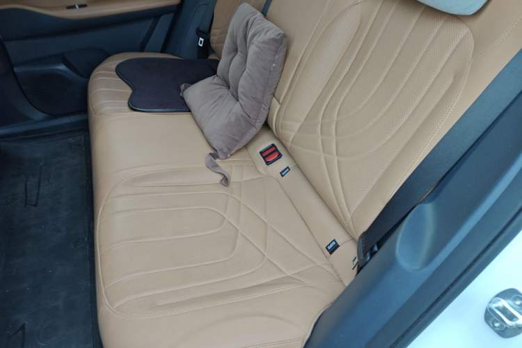Used Geely Galaxy Xingjian 7 EM-i 2025 120km Launch+ Version Left Rear Seat