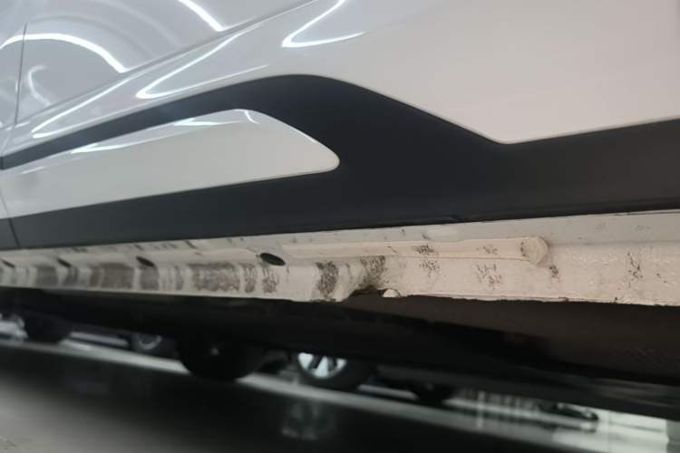 Used Geely Galaxy Xingjian 7 EM-i 2025 120km Exploration+ Version Left Side Sill