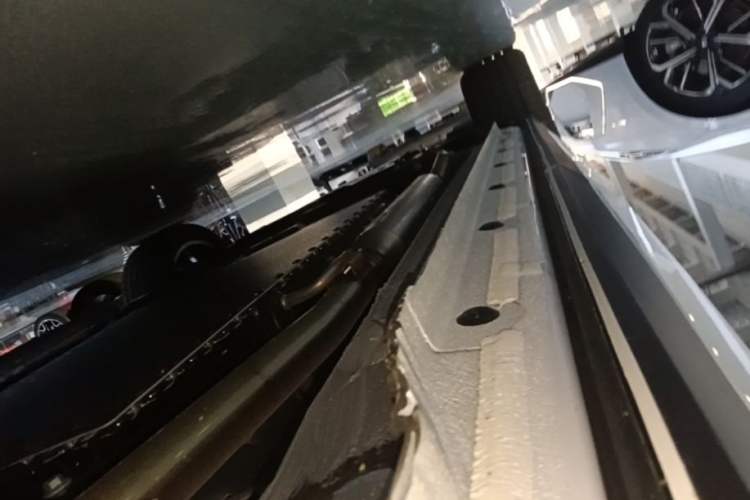 Used Geely Galaxy Xingjian 7 EM-i 2025 120km Exploration+ Version Left Side Sill