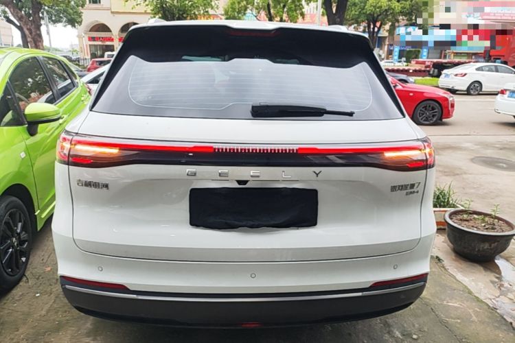 Used Geely Galaxy Xingjian 7 EM-i 2025 120km Launch+ Version Rear
