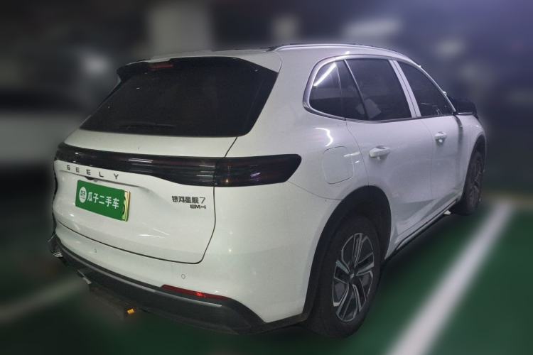Used Geely Galaxy Xingjian 7 EM-i 2025 120km Launch+ Version Rear Right 45 Deg