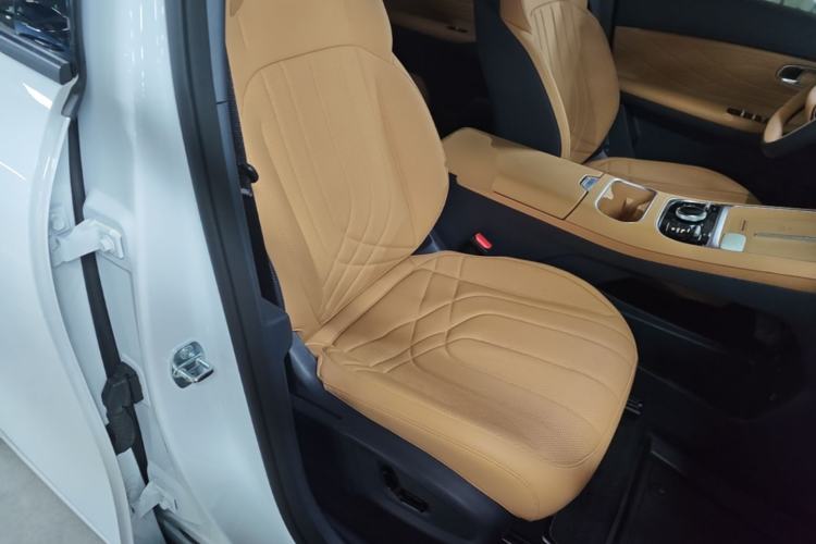 Used Geely Galaxy Xingjian 7 EM-i 2025 55km Exploration Edition Right Front Seat