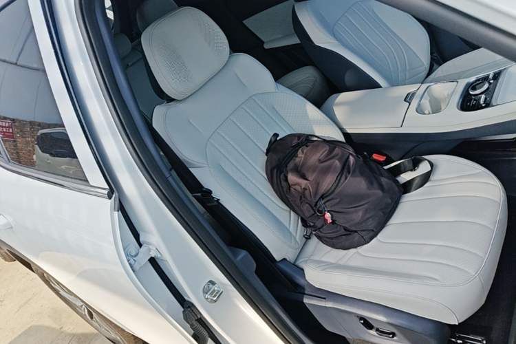 Used Geely Galaxy Xingjian 7 EM-i 2025 120km Exploration+ Version Right Front Seat