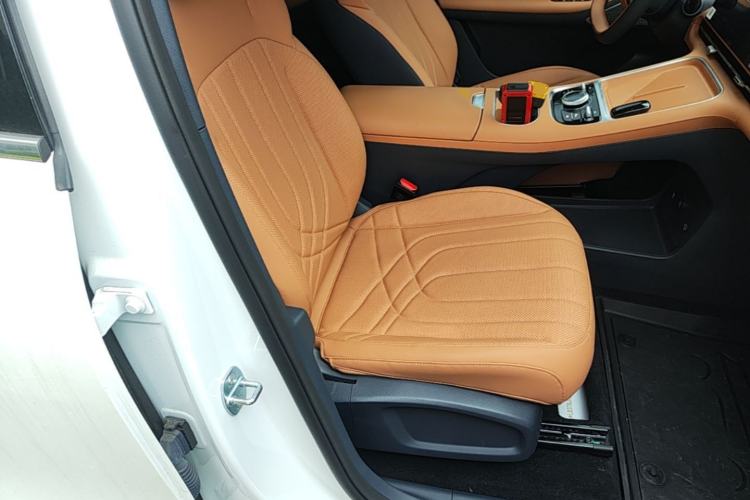 Used Geely Galaxy Xingjian 7 EM-i 2025 120km Launch+ Version Right Front Seat