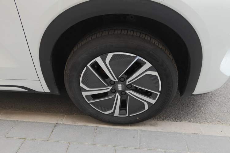 Used Geely Galaxy Xingjian 7 EM-i 2025 120km Exploration+ Version Right Front Wheel Hub