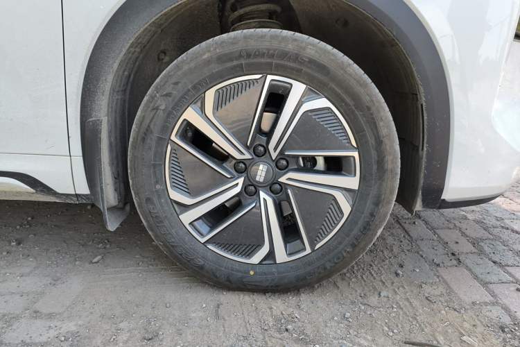 Used Geely Galaxy Xingjian 7 EM-i 2025 55km Exploration Edition Right Front Wheel Hub