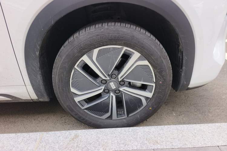 Used Geely Galaxy Xingjian 7 EM-i 2025 120km Exploration+ Version Right Front Wheel Hub