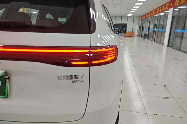 Used Geely Galaxy Xingjian 7 EM-i 2025 120km Exploration+ Version Right Rear Taillight