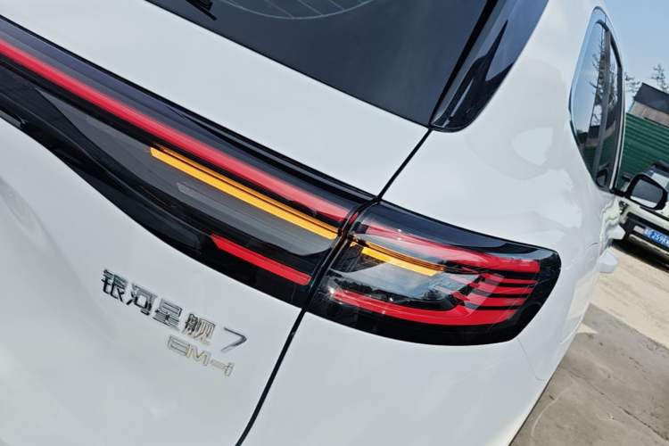 Used Geely Galaxy Xingjian 7 EM-i 2025 120km Exploration+ Version Right Rear Taillight