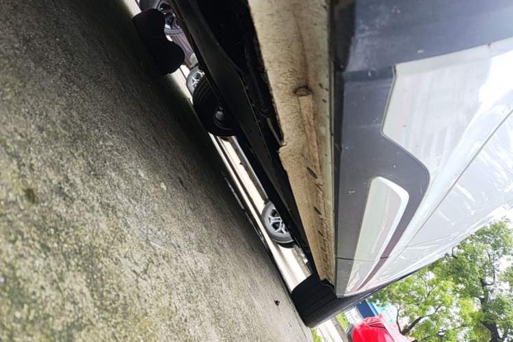 Used Geely Galaxy Xingjian 7 EM-i 2025 120km Launch+ Version Right Side Sill