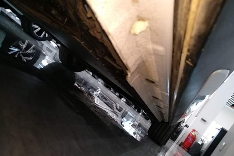 Used Geely Galaxy Xingjian 7 EM-i 2025 120km Launch+ Version Right Side Sill