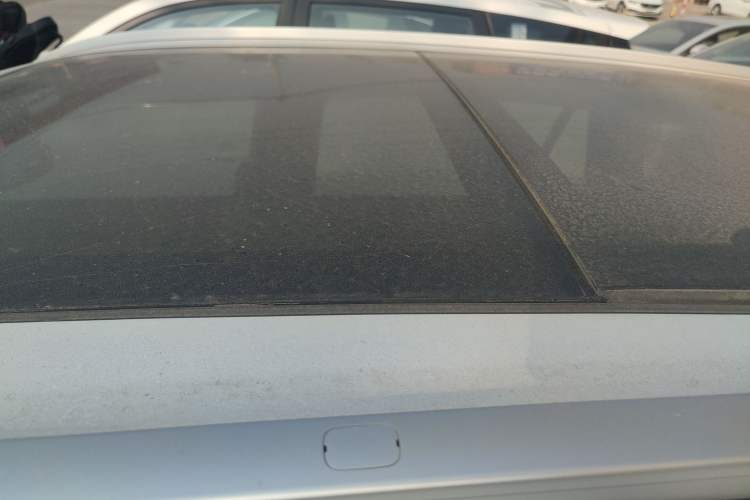 Used Geely Galaxy Xingjian 7 EM-i 2025 120km Launch+ Version Roof