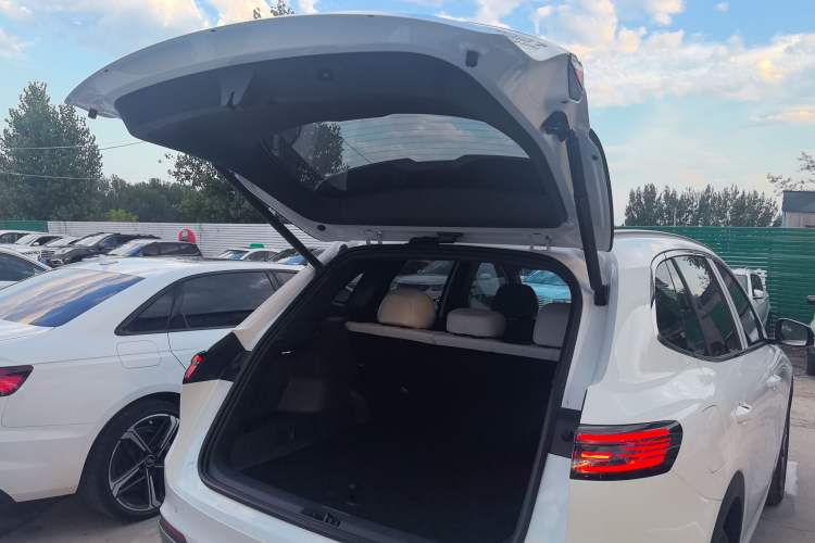 Used Geely Galaxy Xingjian 7 EM-i 2025 120km Exploration+ Version Trunk