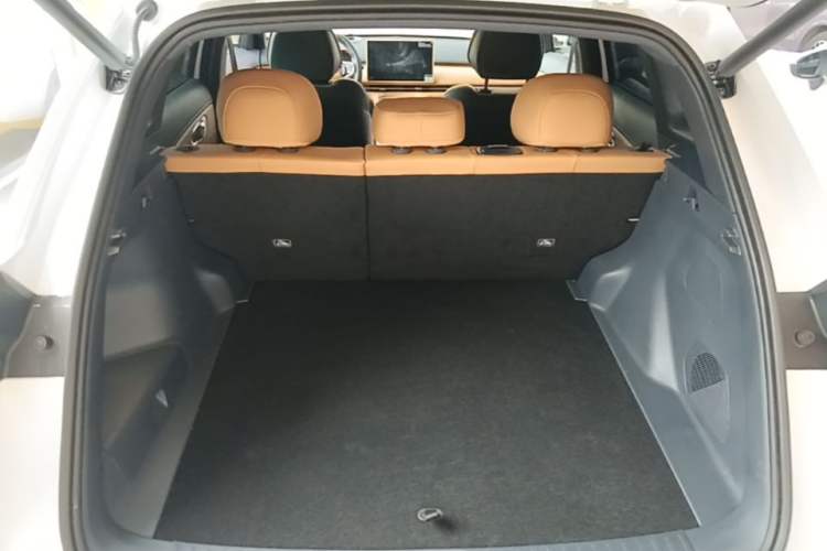 Used Geely Galaxy Xingjian 7 EM-i 2025 120km Navigator Edition Trunk