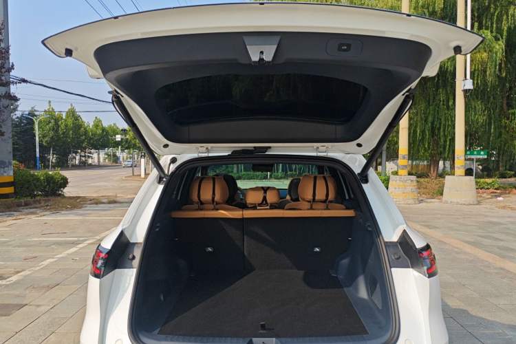 Used Geely Galaxy Xingjian 7 EM-i 2025 120km Exploration+ Version Trunk