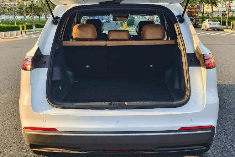 Used Geely Galaxy Xingjian 7 EM-i 2025 120km Launch+ Version Trunk