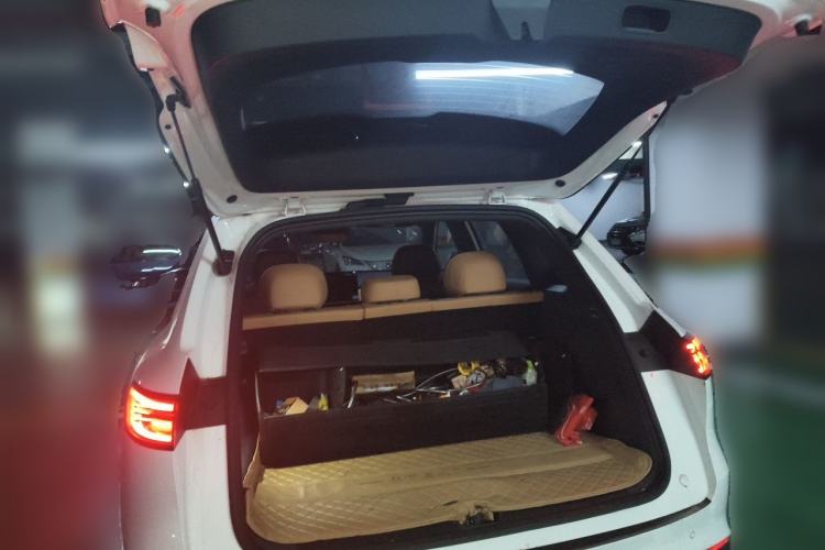 Used Geely Galaxy Xingjian 7 EM-i 2025 120km Launch+ Version Trunk