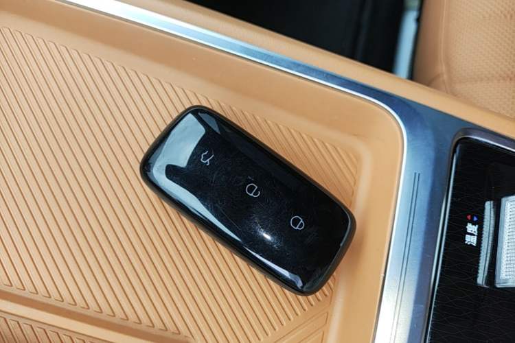 Used Geely Galaxy Xingjian 7 EM-i 2025 120km Launch+ Version Vehicle Key