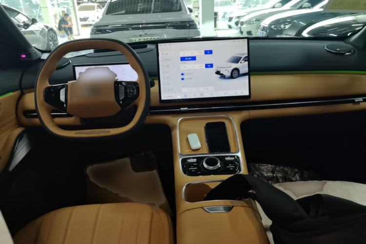 Used Geely Galaxy Xingjian 7 EM-i 2026 Model 135km Starship Version Center Console