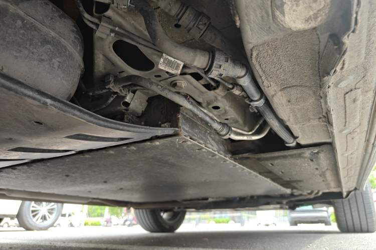 Used Geely Galaxy Xingjian 7 EM-i 2026 Model 135km Leading Edition Chassis Rear Right