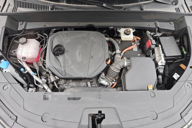 Used Geely Galaxy Xingjian 7 EM-i 2026 Model 135km Leading Edition Engine Bay
