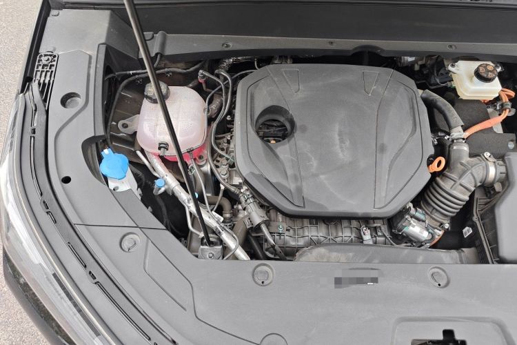 Used Geely Galaxy Xingjian 7 EM-i 2026 Model 135km Leading Edition Engine Bay Right