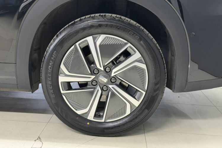 Used Geely Galaxy Xingjian 7 EM-i 2026 Model 135km Leading Edition Exterior 6