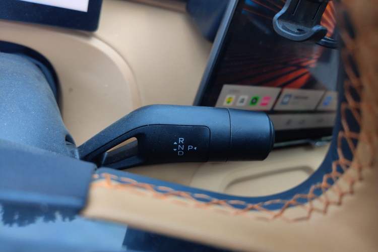 Used Geely Galaxy Xingjian 7 EM-i 2026 Model 135km Smart Navigation Version Gear Lever