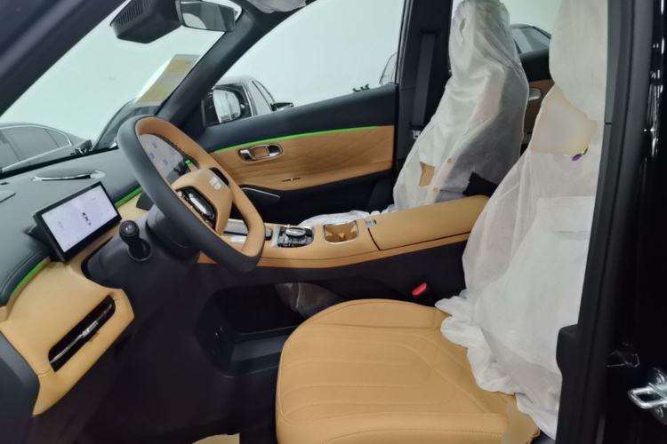 Used Geely Galaxy Xingjian 7 EM-i 2026 Model 135km Starship Version Left Front Seat
