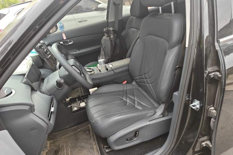 Used Geely Galaxy Xingjian 7 EM-i 2026 Model 135km Leading Edition Left Front Seat