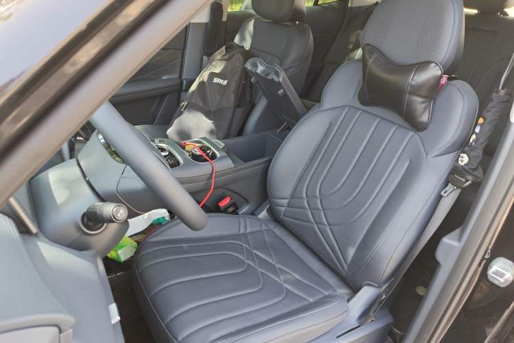 Used Geely Galaxy Xingjian 7 EM-i 2026 Model 135km Leading Edition Left Front Seat