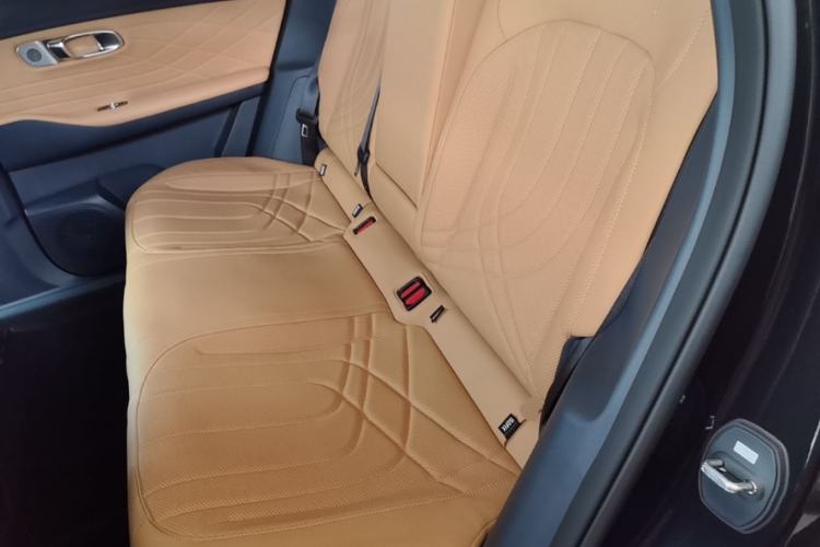 Used Geely Galaxy Xingjian 7 EM-i 2026 Model 135km Smart Navigation Version Left Rear Seat