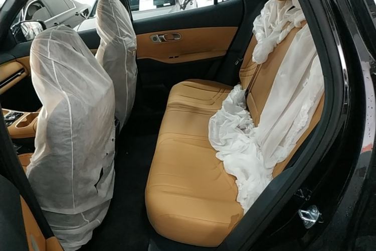 Used Geely Galaxy Xingjian 7 EM-i 2026 Model 135km Starship Version Left Rear Seat
