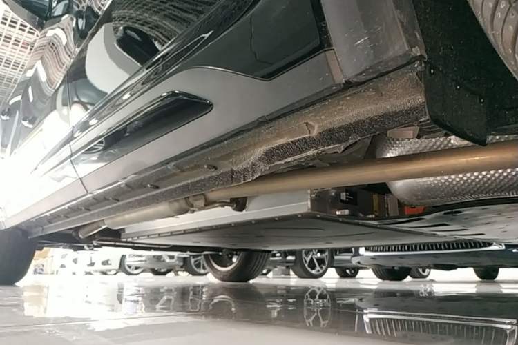 Used Geely Galaxy Xingjian 7 EM-i 2026 Model 135km Starship Version Left Side Sill