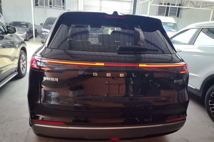 Used Geely Galaxy Xingjian 7 EM-i 2026 Model 135km Smart Navigation Version Rear