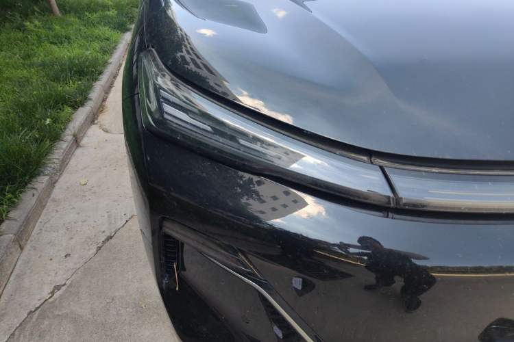 Used Geely Galaxy Xingjian 7 EM-i 2026 Model 135km Smart Navigation Version Right Front Headlight