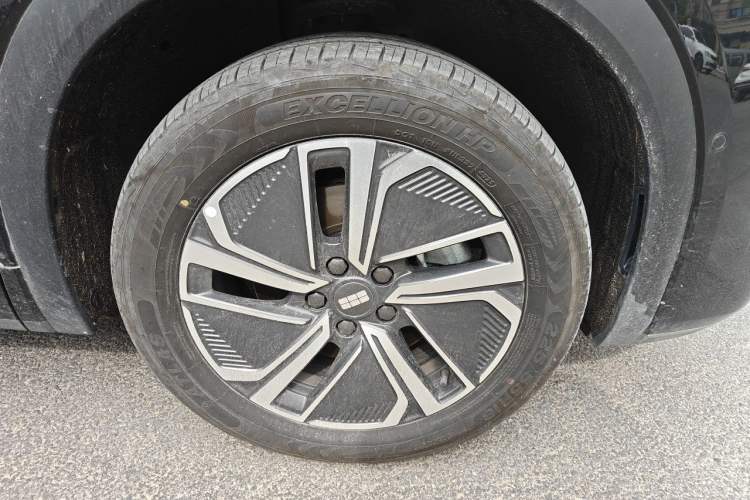 Used Geely Galaxy Xingjian 7 EM-i 2026 Model 135km Leading Edition Right Front Wheel Hub