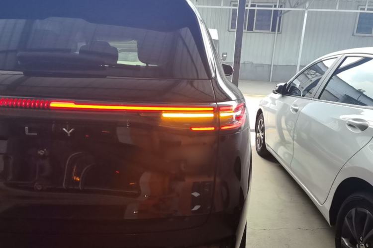 Used Geely Galaxy Xingjian 7 EM-i 2026 Model 135km Smart Navigation Version Right Rear Taillight