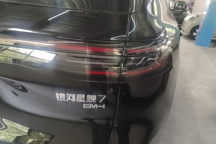 Used Geely Galaxy Xingjian 7 EM-i 2026 Model 135km Smart Navigation Version Right Rear Taillight