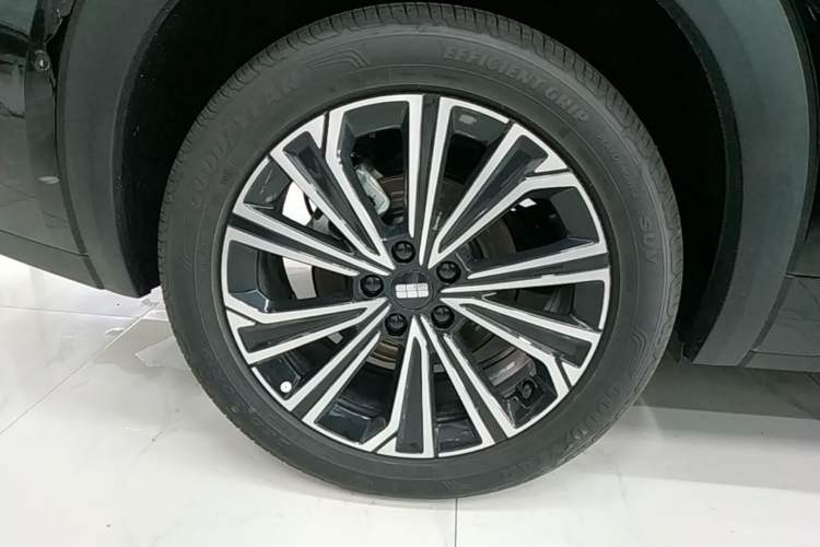 Used Geely Galaxy Xingjian 7 EM-i 2026 Model 135km Starship Version Right Rear Wheel Hub