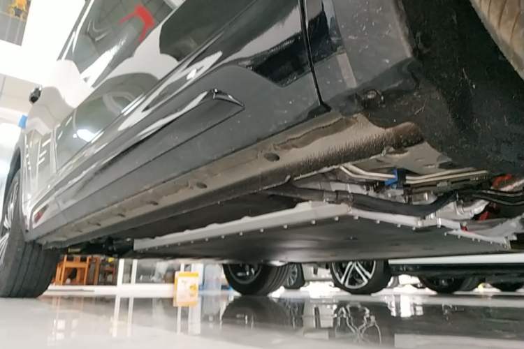 Used Geely Galaxy Xingjian 7 EM-i 2026 Model 135km Starship Version Right Side Sill