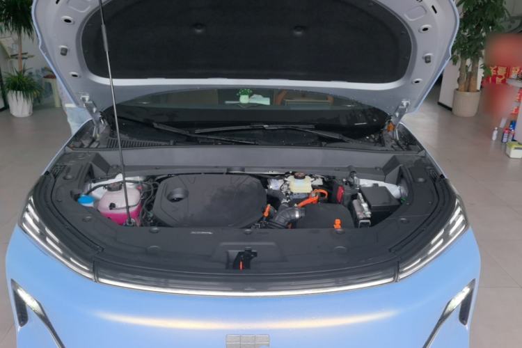 Used Geely Galaxy Xingjian 7 EM-i 2026 Model 135km Starship Version Engine Bay